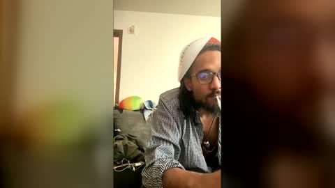 Snapshot of convertibl chatting on February 10, 8:02 pm convertibl online show from February 10, 8:02 pm