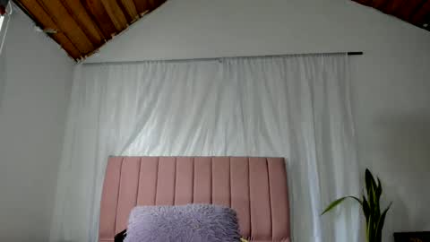conyabril online show from May 11, 12:55 pm