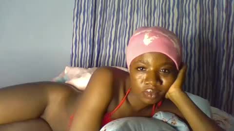 Snapshot of cookiejah chatting on December 16, 12:15 am cookie jar online show from December 16, 12:15 am