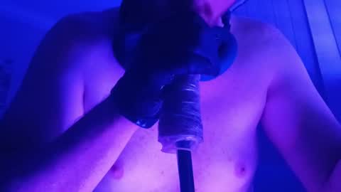 Snapshot of coolboybabe chatting on February 5, 1:26 am CoolBoyBabe online show from February 5, 1:26 am