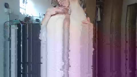 Snapshot of coolboybabe chatting on February 19, 8:43 am CoolBoyBabe online show from February 19, 8:43 am