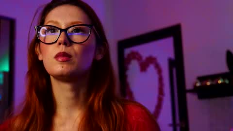 Snapshot of coolteacher chatting on October 9, 12:25 pm Ginger The Cringer online show from October 9, 12:25 pm