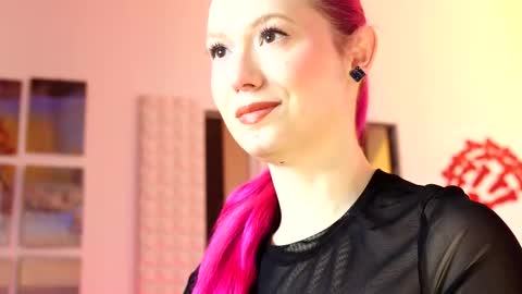 Snapshot of coolteacher chatting on January 11, 9:25 am Ginger The Cringer online show from January 11, 9:25 am