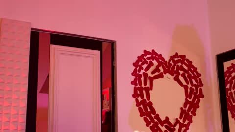 Snapshot of coolteacher chatting on February 5, 1:38 pm Ginger The Cringer online show from February 5, 1:38 pm