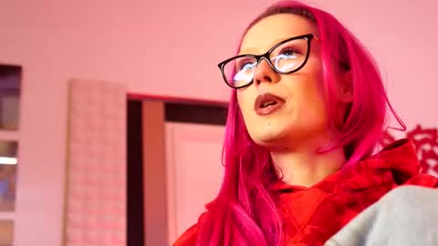 Snapshot of coolteacher chatting on March 15, 9:26 am Ginger The Cringer online show from March 15, 9:26 am