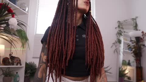 Snapshot of cooper_reds chatting on December 23, 6:48 pm ROSELL 3 online show from December 23, 6:48 pm