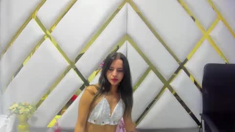 CooperEmma  online show from December 20, 5:57 am