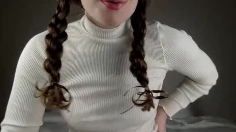 Snapshot of copperpearl chatting on December 2, 3:14 pm CopperPearl online show from December 2, 3:14 pm