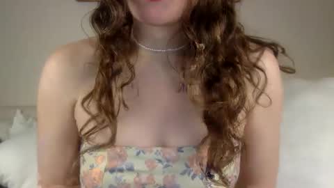 Snapshot of copperpearl chatting on December 9, 10:32 am CopperPearl online show from December 9, 10:32 am