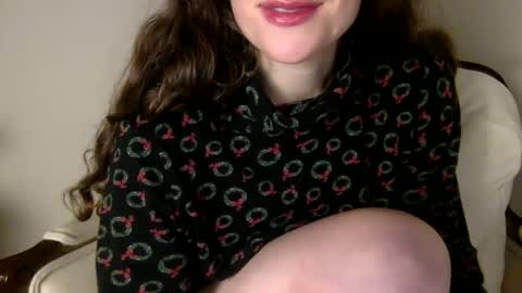 Snapshot of copperpearl chatting on December 23, 4:17 pm CopperPearl online show from December 23, 4:17 pm