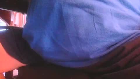 Snapshot of coquin375 chatting on November 17, 7:25 am coquin375 online show from November 17, 7:25 am