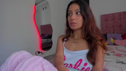 Snapshot of cora22_ chatting on April 22, 12:18 pm CORA online show from April 22, 12:18 pm