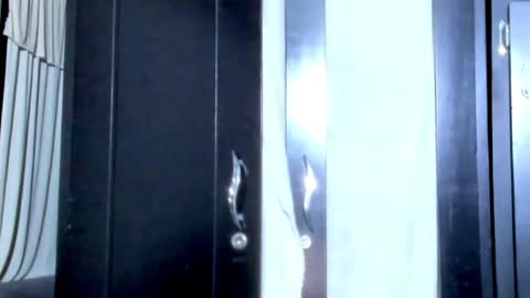 Snapshot of coral_source chatting on April 5, 3:04 am coral_source online show from April 5, 3:04 am