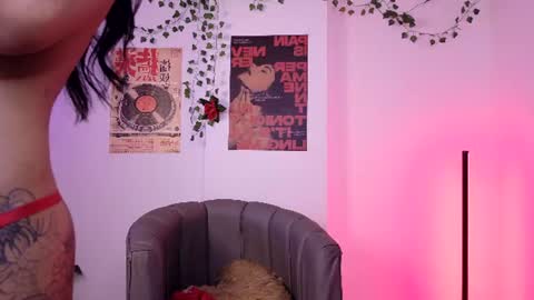 Coralie Bronson online show from July 22, 12:02 am