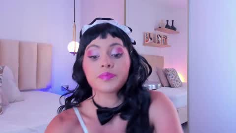 Coral Smith online show from October 23, 6:50 pm