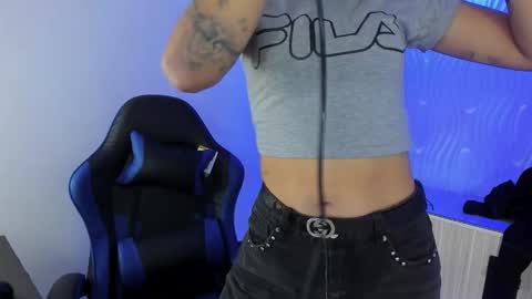 corey_taylor7 online show from February 9, 12:09 pm