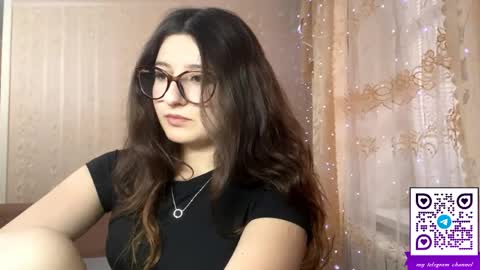 Snapshot of coreycorcoran chatting on April 11, 12:20 pm Elisheva online show from April 11, 12:20 pm