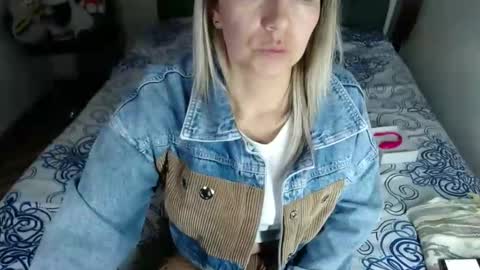 Snapshot of corinnasex chatting on March 19, 1:09 am corinnasex online show from March 19, 1:09 am