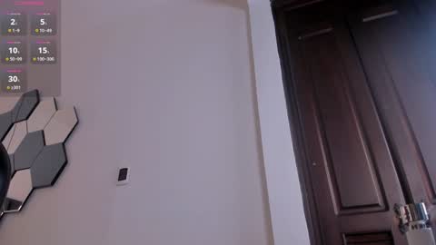 Corinne Russo online show from December 24, 10:01 am