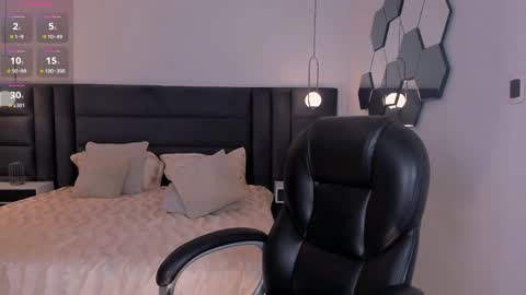 Corinne Russo online show from December 27, 4:15 am