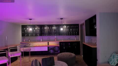 Corinne Russo online show from October 20, 5:30 am