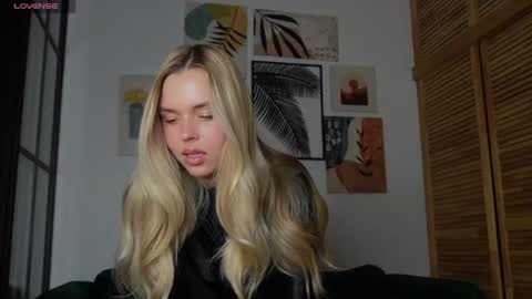 Snapshot of corni__ chatting on July 1, 7:57 pm Im Cornelia FANSLY free telegram INSTA online show from July 1, 7:57 pm