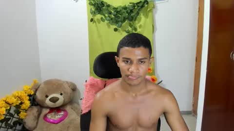 Ethan  online show from February 18, 2:16 am