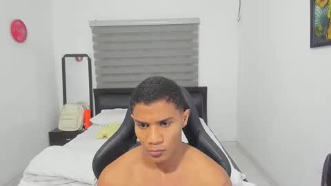 Ethan  online show from February 15, 12:40 am