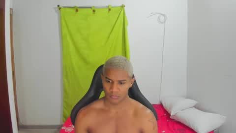 Ethan  online show from May 11, 3:40 pm