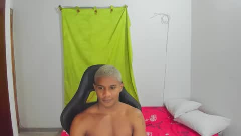 Ethan  online show from May 11, 4:26 pm
