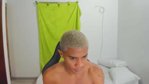 Ethan  online show from May 14, 5:31 pm