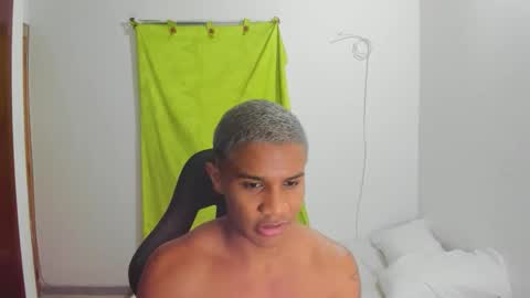 Ethan  online show from May 22, 6:02 pm