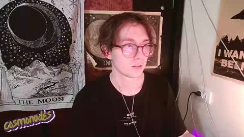 Snapshot of cosmonudes chatting on October 28, 7:38 pm Barry online show from October 28, 7:38 pm