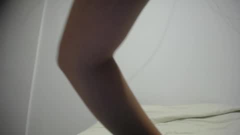 Snapshot of costantine_helena24 chatting on December 8, 6:50 pm costantine helena24 online show from December 8, 6:50 pm