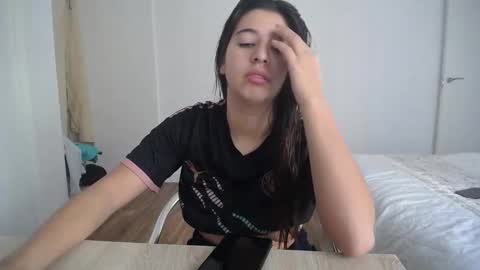 Snapshot of costantine_helena24 chatting on December 16, 12:38 pm costantine helena24 online show from December 16, 12:38 pm