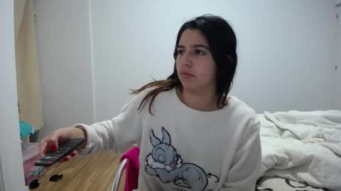 Snapshot of costantine_helena24 chatting on January 6, 6:10 pm costantine helena24 online show from January 6, 6:10 pm