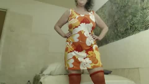 Snapshot of cougarcofee chatting on April 14, 8:37 pm cougarcofee online show from April 14, 8:37 pm