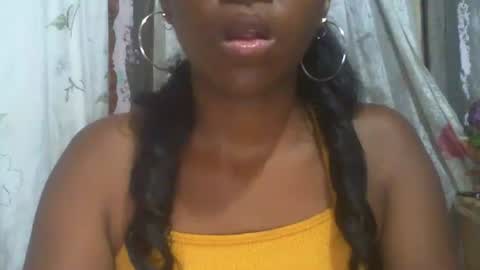 couleur_vanille online show from January 15, 7:12 pm