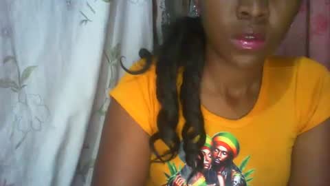 couleur_vanille online show from October 2, 2:07 am