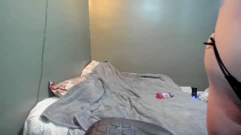 couple4cam777 online show from January 9, 5:32 am