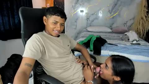 Jonatham and Marllory online show from April 24, 2:30 pm