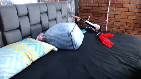 Snapshot of couple_gold69 chatting on March 23, 9:02 am Andrea and Scott online show from March 23, 9:02 am