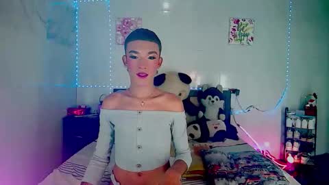 ALEXA  KIM online show from October 19, 6:08 pm