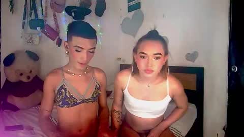 ALEXA  KIM online show from November 20, 6:07 pm