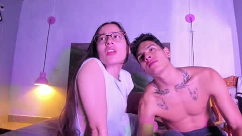 Couplehot  1 online show from January 17, 4:17 am