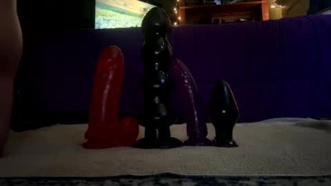 Snapshot of coupleincrime chatting on March 27, 4:51 am coupleincrime online show from March 27, 4:51 am