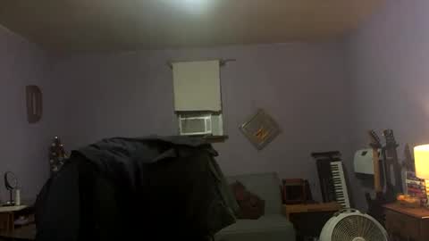 Snapshot of courtshipdating chatting on December 3, 1:02 am Harry online show from December 3, 1:02 am