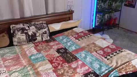 Snapshot of coventinahazleton chatting on December 20, 9:00 pm Yuna online show from December 20, 9:00 pm