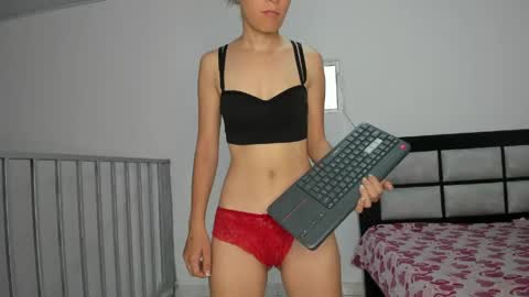 Marce  Online 1pm - 7pm gmt-5 online show from March 17, 1:25 pm