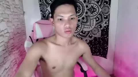 Snapshot of coxckydale chatting on October 29, 4:26 am coxckydale online show from October 29, 4:26 am